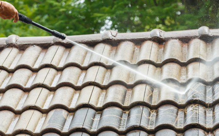 wash a roof