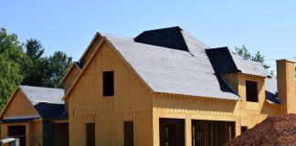 Polycarbonate Roofing 101: Everything you Need to Know roofing