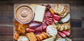 7 Ideas & Tips for Putting Together a Delicious Food Platter